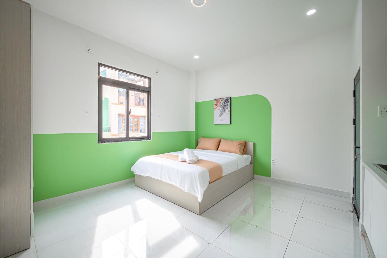 Cozrum Homes - Coraline House ホーチミン市 エクステリア 写真