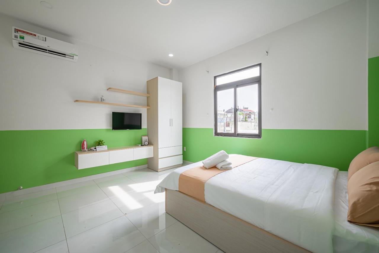 Cozrum Homes - Coraline House ホーチミン市 エクステリア 写真