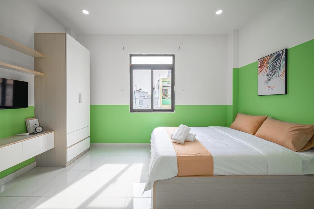 Cozrum Homes - Coraline House ホーチミン市 エクステリア 写真