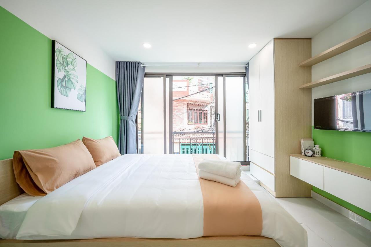 Cozrum Homes - Coraline House ホーチミン市 エクステリア 写真