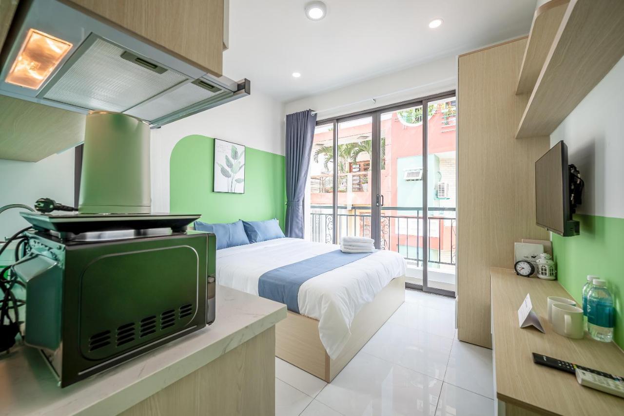 Cozrum Homes - Coraline House ホーチミン市 エクステリア 写真