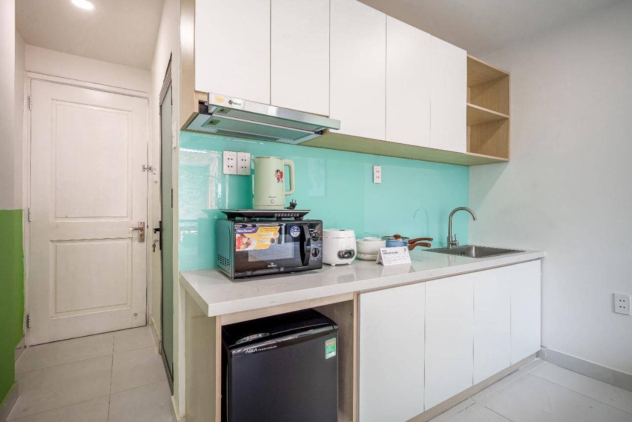 Cozrum Homes - Coraline House ホーチミン市 エクステリア 写真