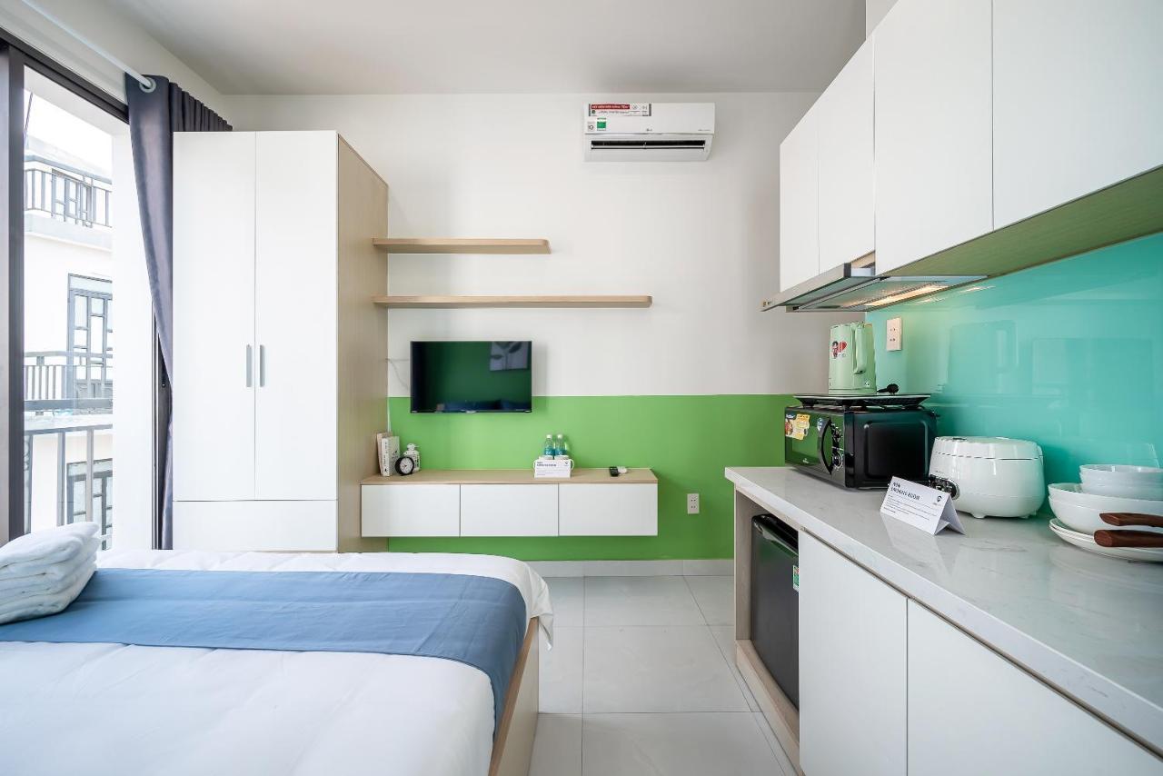 Cozrum Homes - Coraline House ホーチミン市 エクステリア 写真
