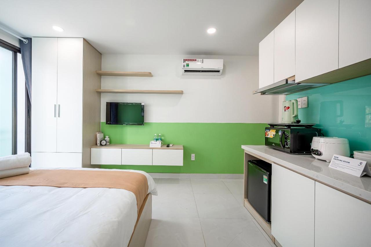 Cozrum Homes - Coraline House ホーチミン市 エクステリア 写真