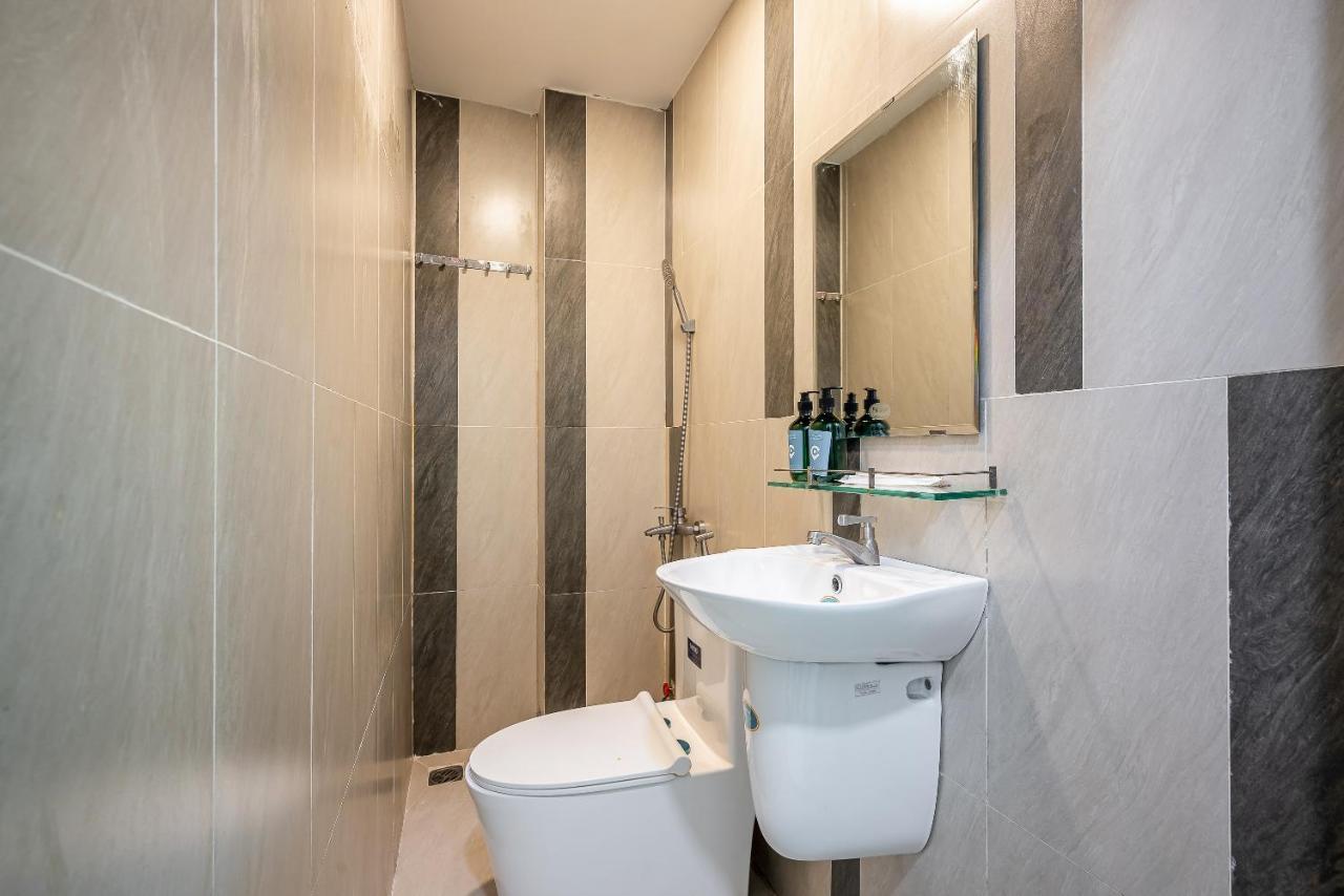 Cozrum Homes - Coraline House ホーチミン市 エクステリア 写真