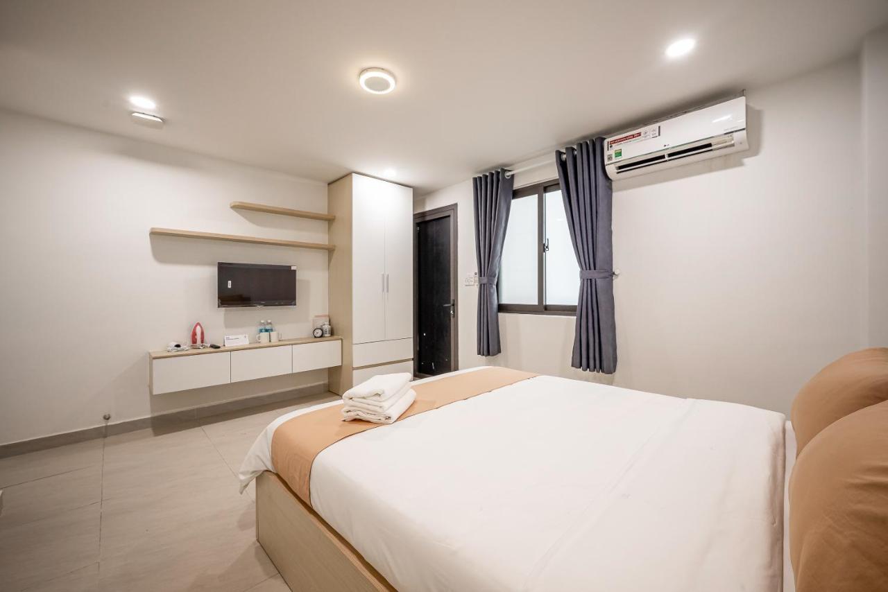 Cozrum Homes - Coraline House ホーチミン市 エクステリア 写真