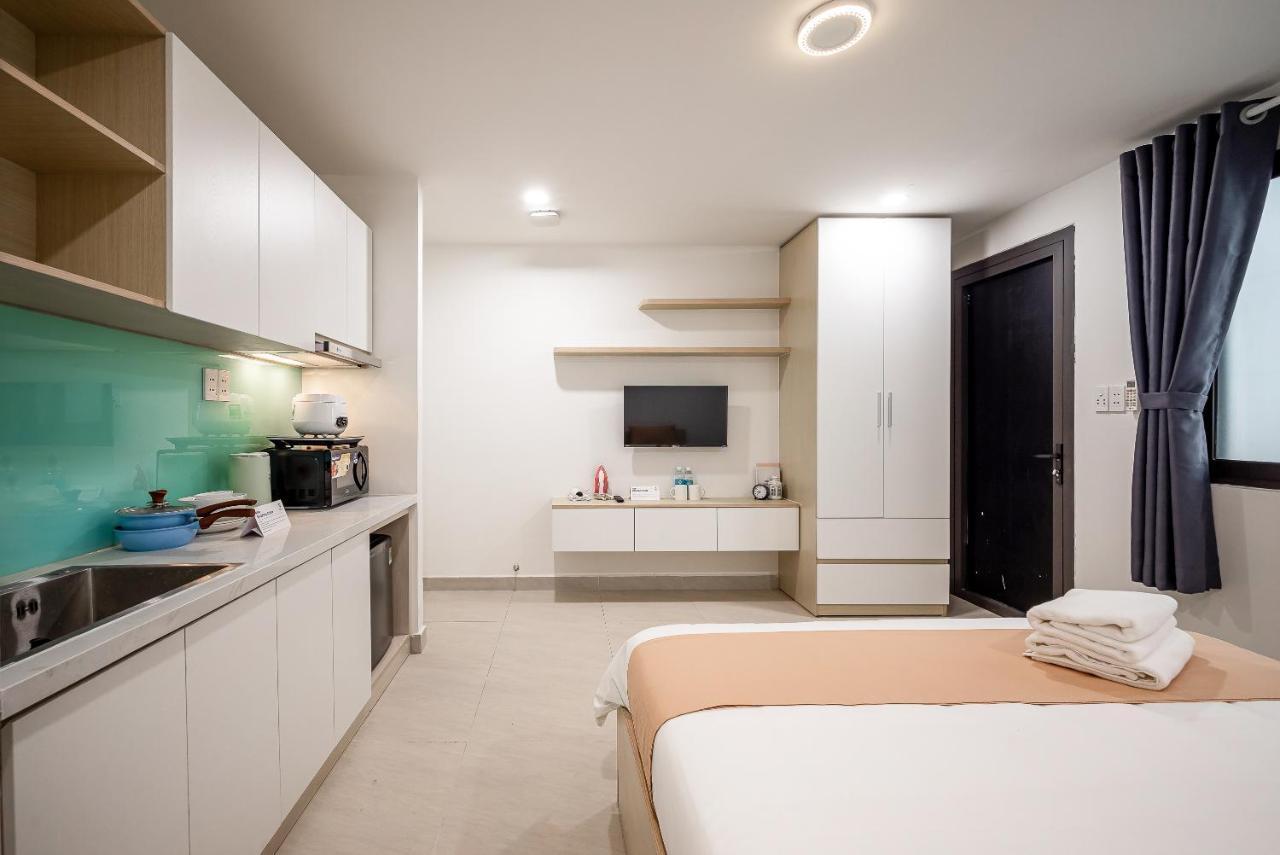Cozrum Homes - Coraline House ホーチミン市 エクステリア 写真